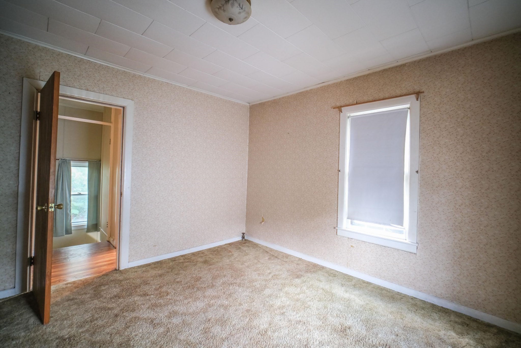 103 Farnsworth Street Springfield, MA 01107 - Photo 18 of 23 Gallery Image 18