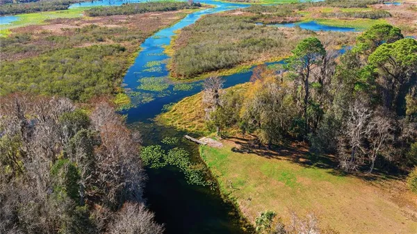 a view of an outdoor space