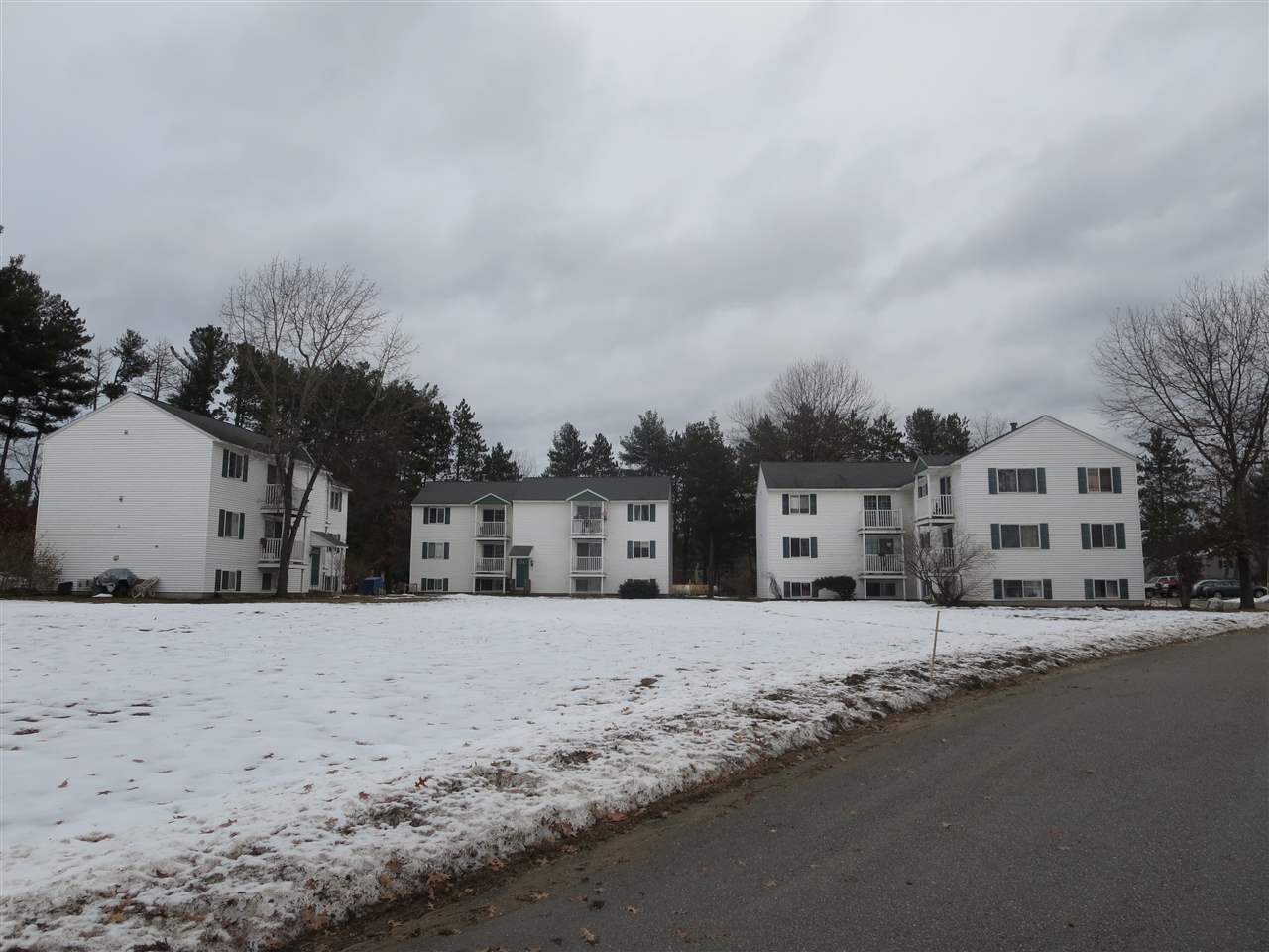 661 Corning Road Manchester, NH 03109 - Photo 5 of 8