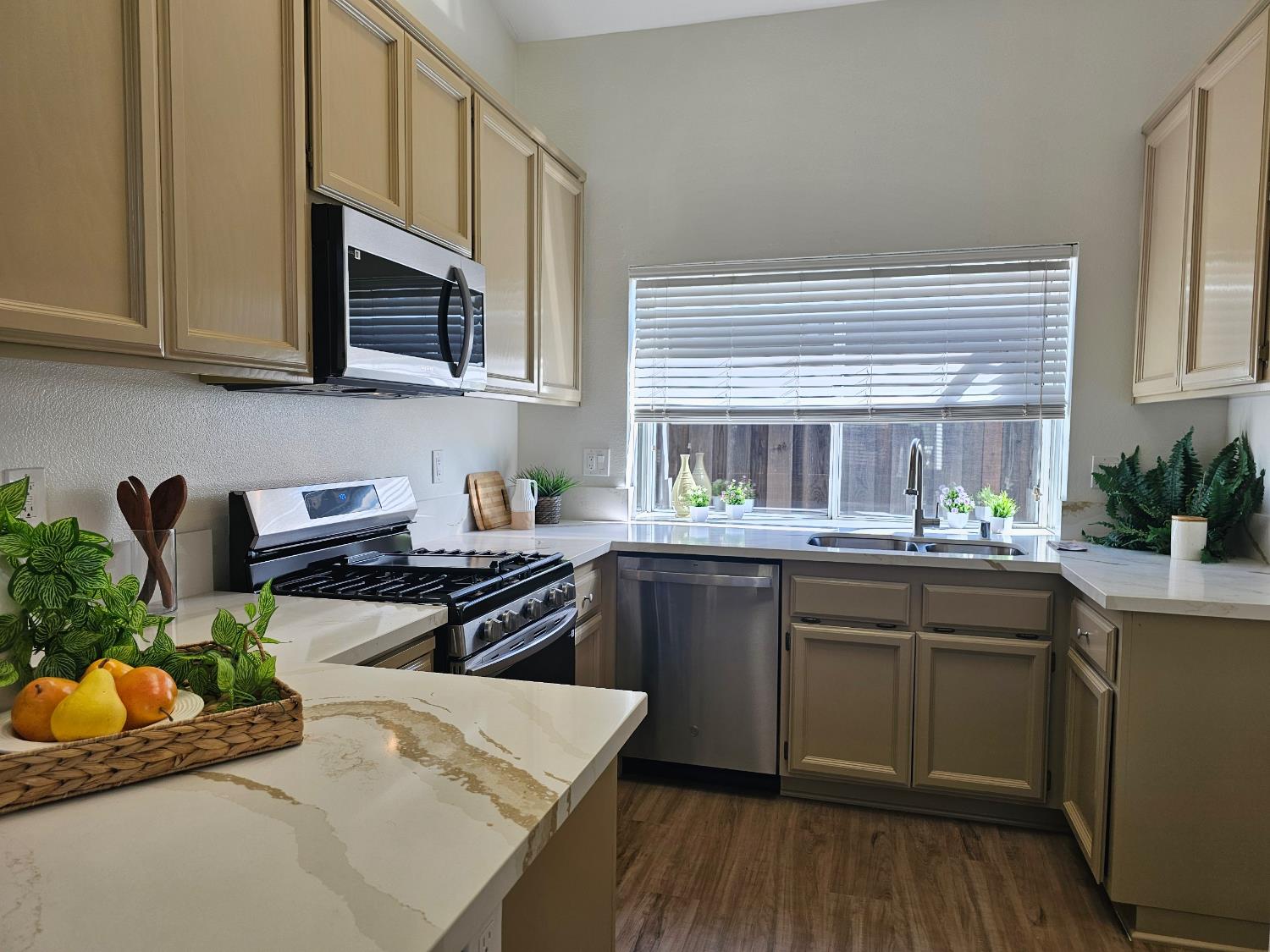 225 Rochelle Court Roseville, CA 95661 - Photo 25 of 40