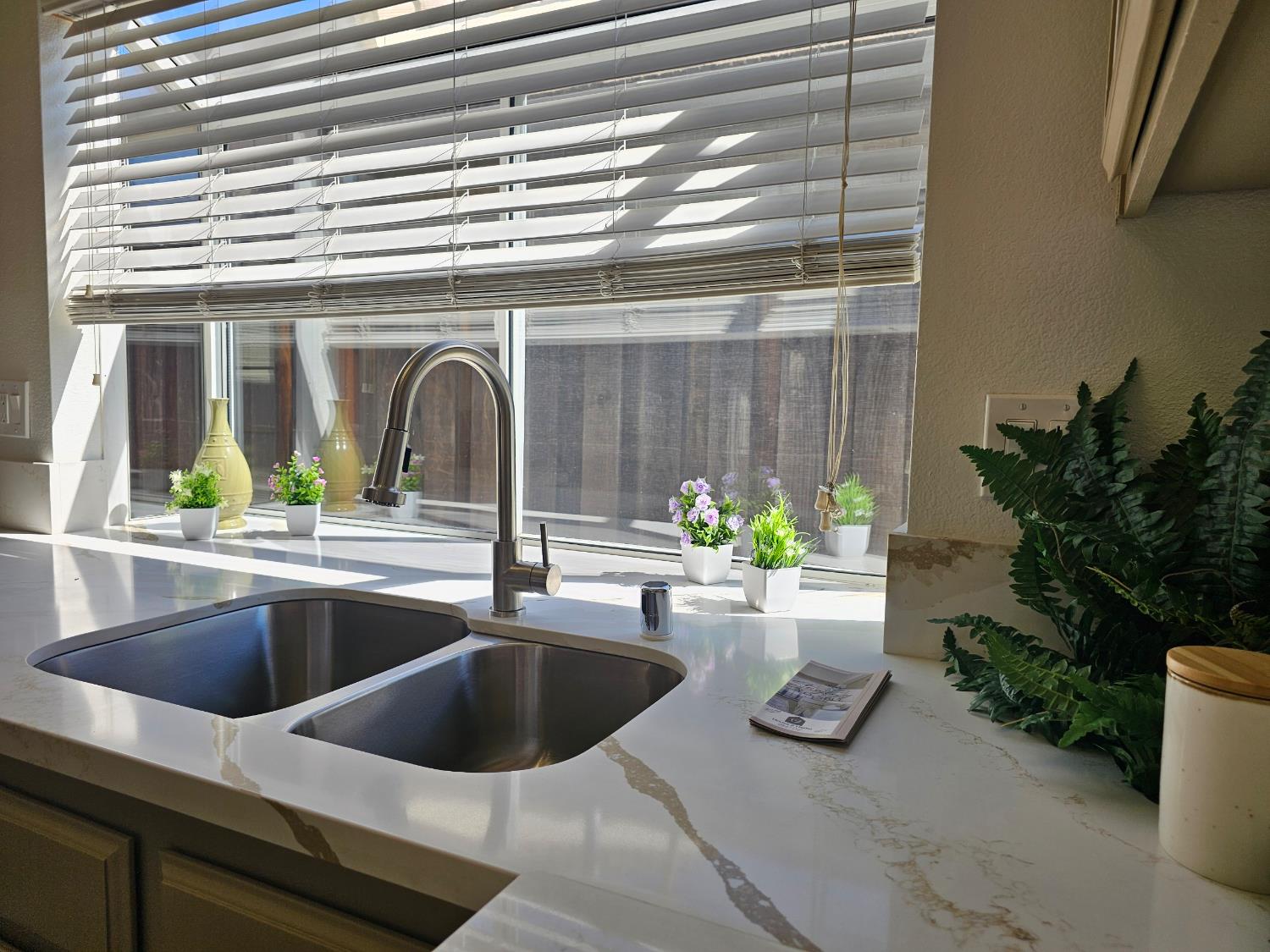 225 Rochelle Court Roseville, CA 95661 - Photo 27 of 40