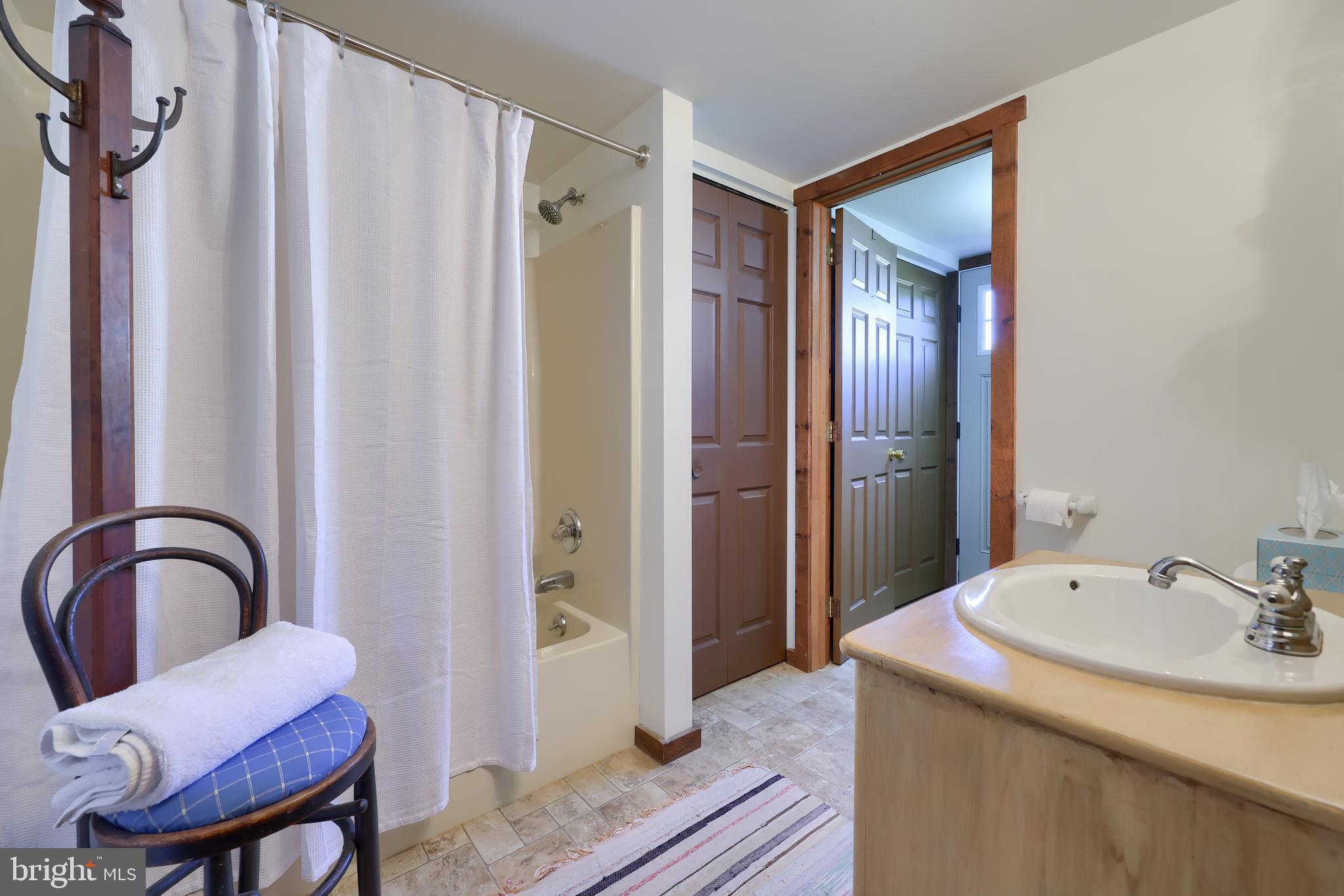 6811 Elizabethtown Road Manheim, PA 17545 - Photo 21 of 40