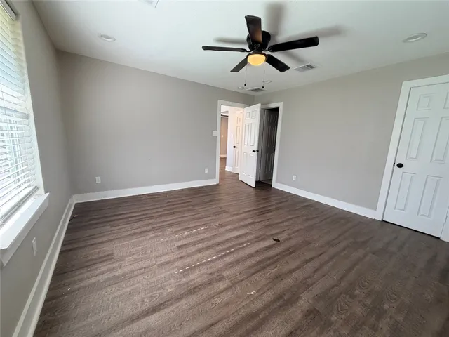 $1,999 | 5105 Oak Avenue, Pasadena, TX 77503