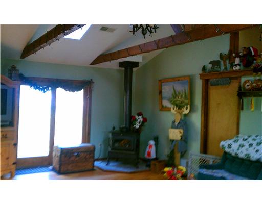 364 Pine Orchard Road Glocester, RI 02814 - Photo 5 of 12 Living Room.