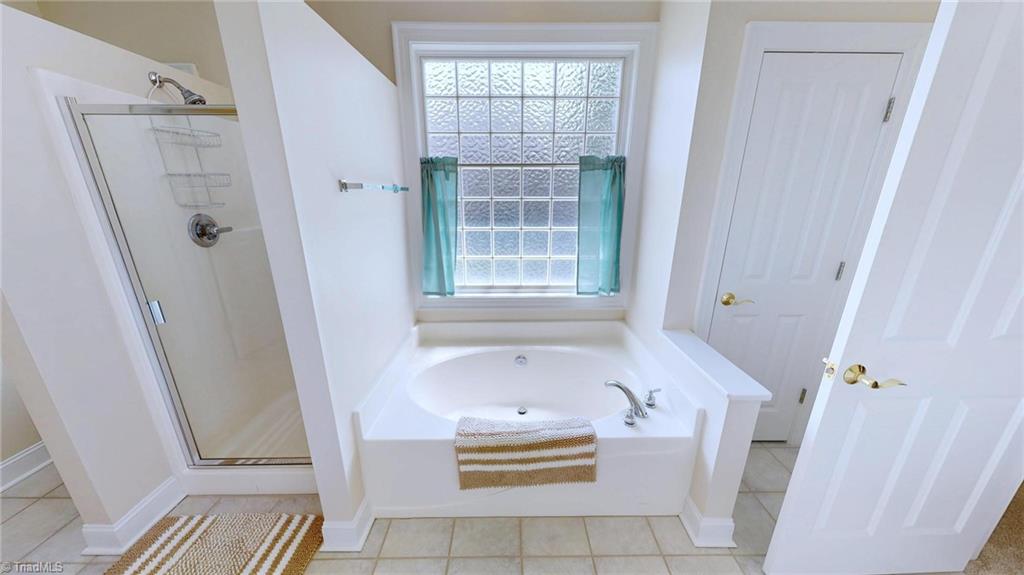 2329 Addison Boulevard High Point, NC 27262 - Photo 48 of 50 En-suite