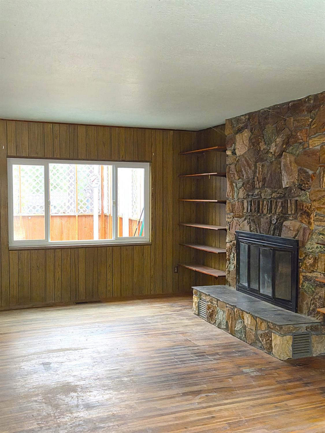 14405 Talking Pines Road Grass Valley, CA 95945 - Photo 9 of 17