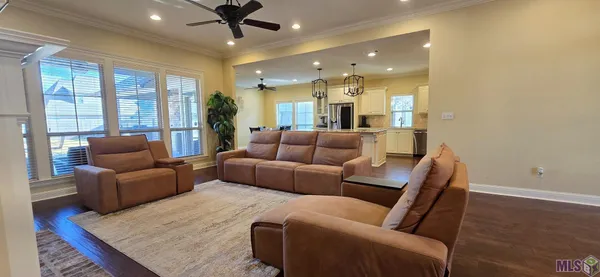 $460,000 | 170 Politz Avenue, St. Gabriel, LA 70776