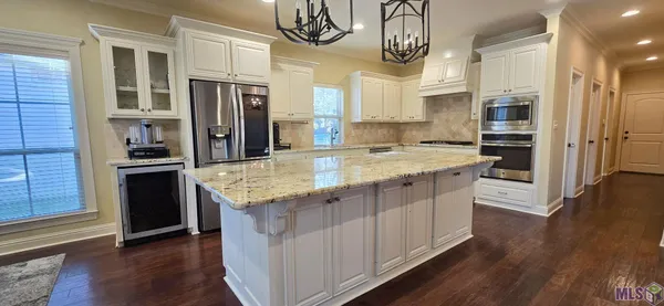 $460,000 | 170 Politz Avenue, St. Gabriel, LA 70776