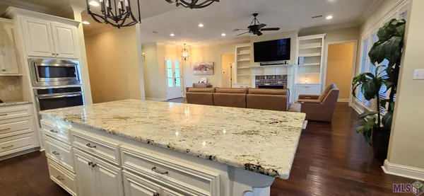 $460,000 | 170 Politz Avenue, St. Gabriel, LA 70776