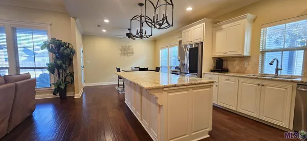 $460,000 | 170 Politz Avenue, St. Gabriel, LA 70776