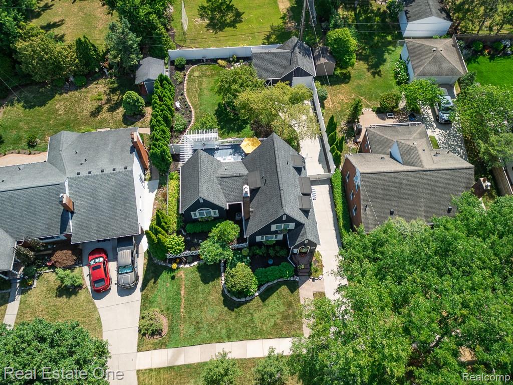 2731 Bamlet Road Royal Oak, MI 48073 - Photo 52 of 58 2731 Bamlet_MLS-065.jpg