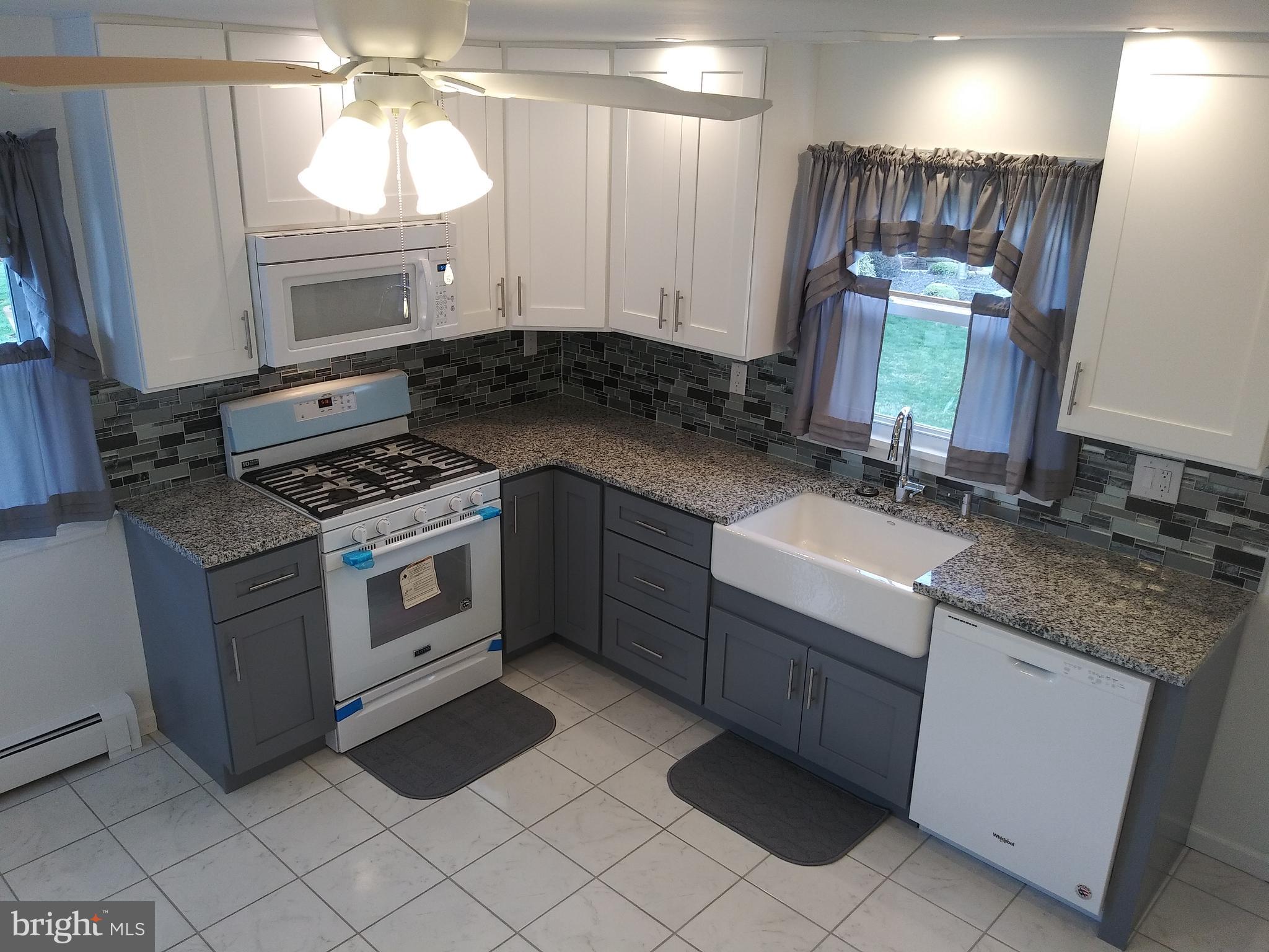 175 Frederick Avenue Maple Shade, NJ 08052 - Photo 11 of 45 Main Eat In Kitchen