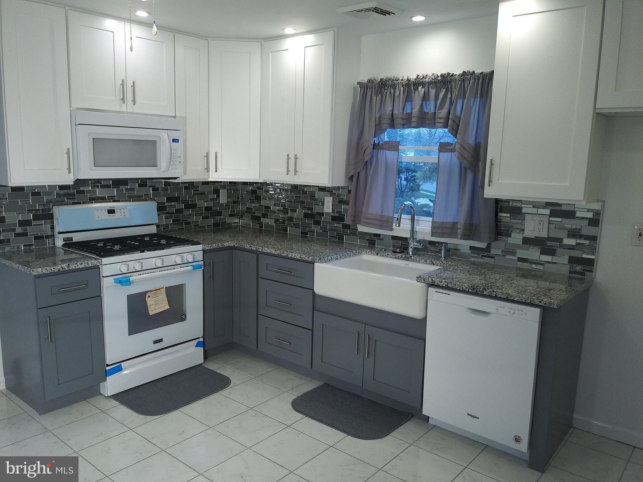 175 Frederick Avenue Maple Shade, NJ 08052 - Photo 7 of 45 Main Eat In Kitchen