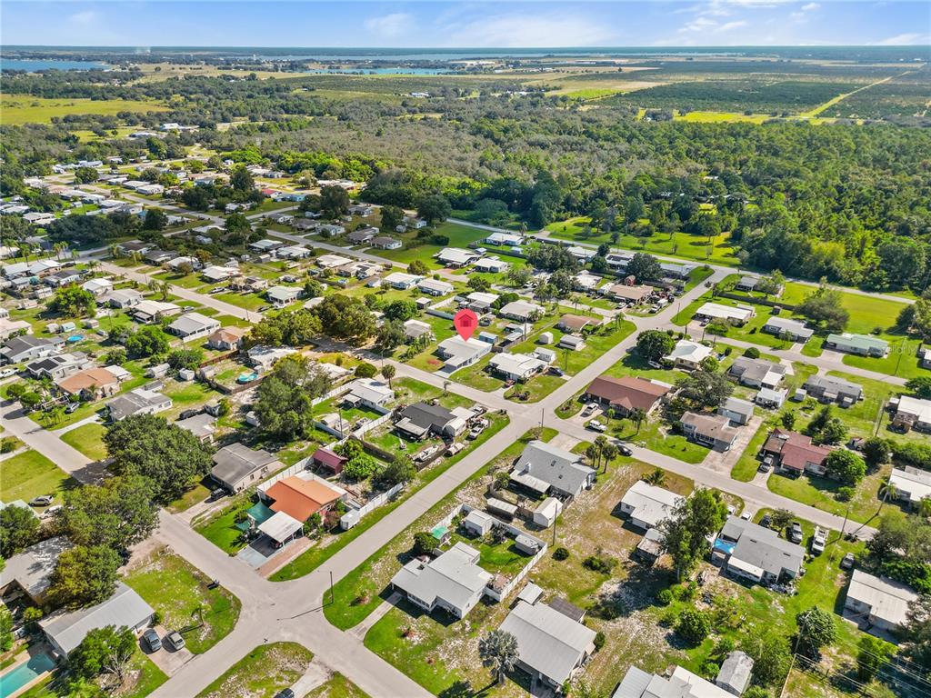 319 Thomas Avenue Frostproof, FL 33843 - Photo 43 of 47 view of city and green space