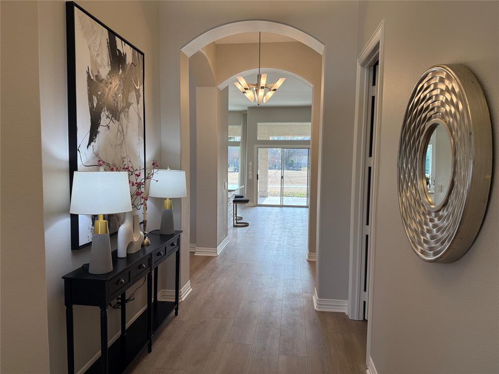 10409 Countryside Drive Denton, TX 76207 - Photo 4 of 38