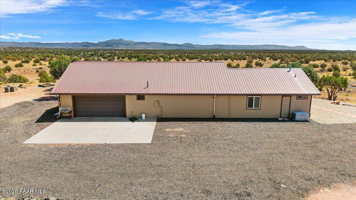 0 Juniperwood Ranch Ash Fork, AZ 86320 - Photo 33 of 35 a balcony with an outdoor space