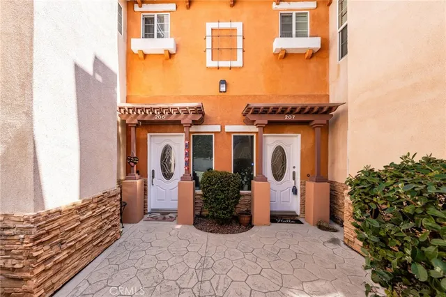 $447,500 | 1200 East Highland Avenue, Unit 207, Redlands, CA 92374