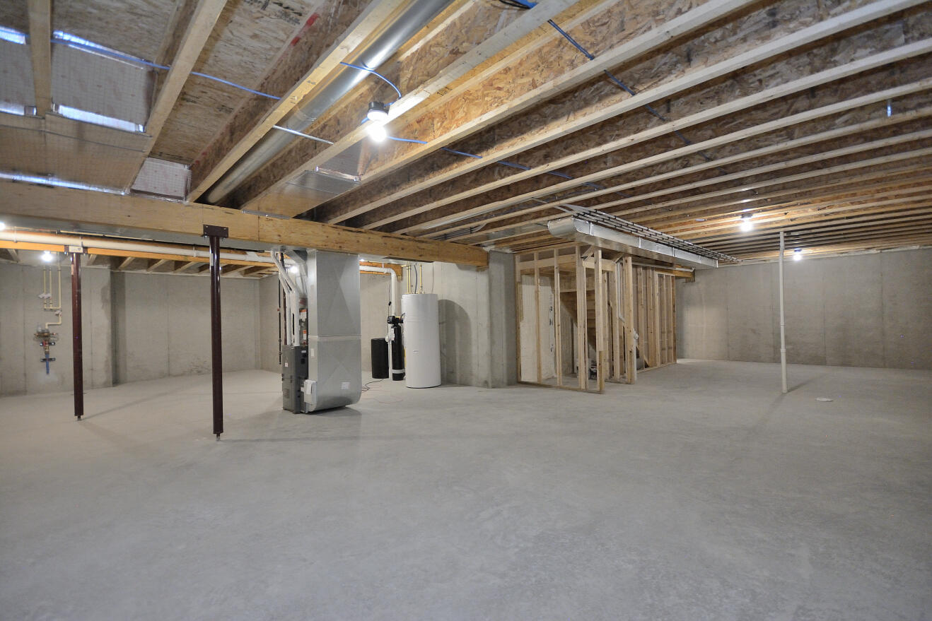 802 5 Mile Road Caledonia, WI 53402 - Photo 21 of 27 Basement