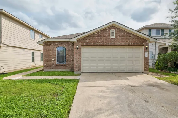$1,900 | 12409 Sky Harbor Drive, Del Valle, TX 78617