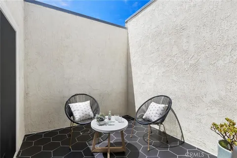 $1,100,000 | 1710 Grant Avenue, Unit 20, Redondo Beach, CA 90278