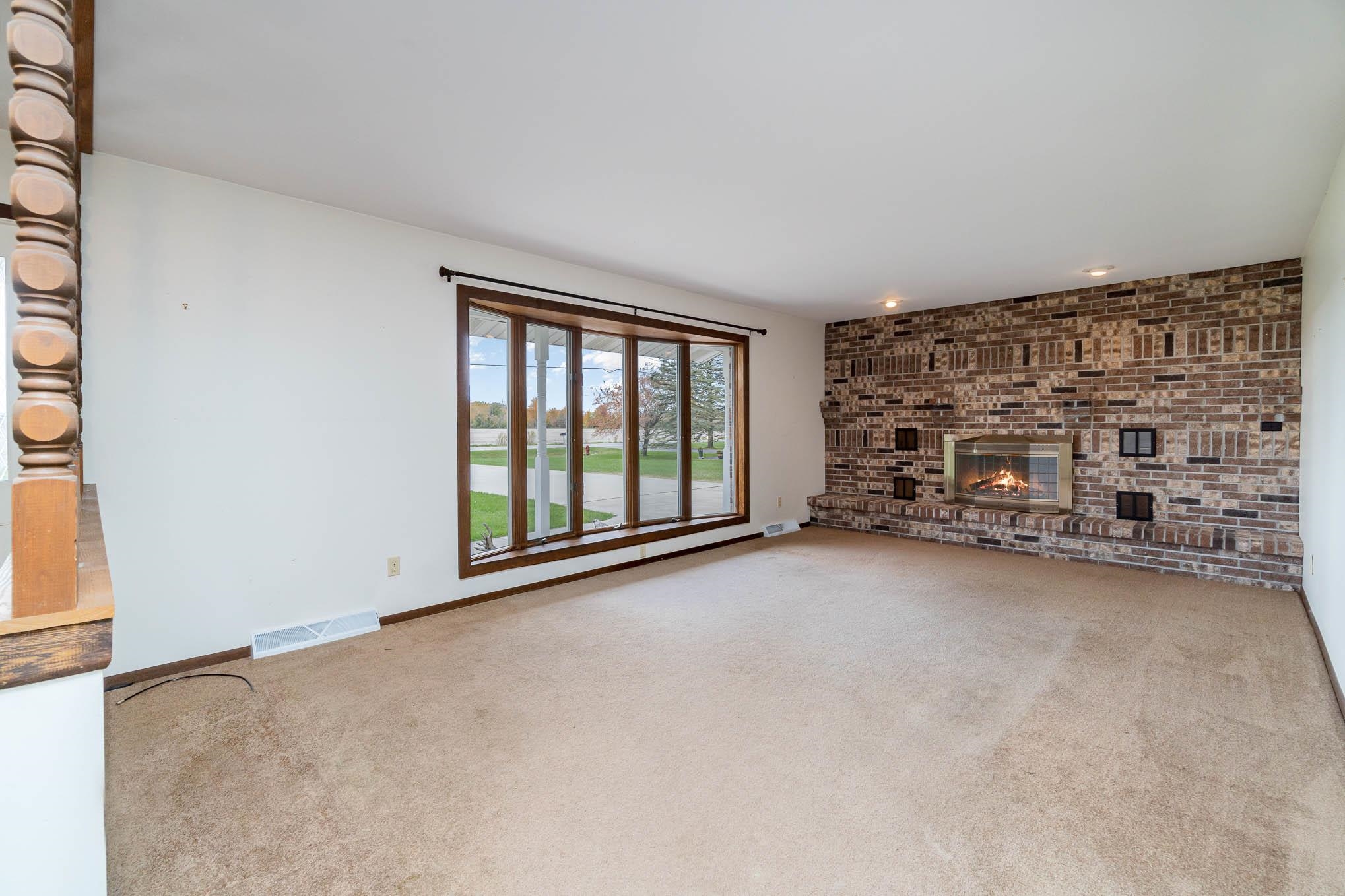 1441 South Grey Road Midland, MI 48640 - Photo 5 of 20