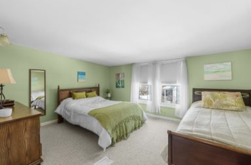 24 Valley Street Fall River, MA 02724 - Photo 15 of 24