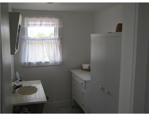 40 Richard Smith Road Narragansett, RI 02882 - Photo 11 of 14 Other.