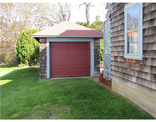 40 Richard Smith Road Narragansett, RI 02882 - Photo 12 of 14 Parking Lot/Garage.