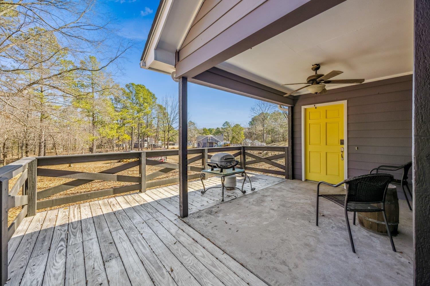 401 North Sanga Road Memphis, TN 38018 - Photo 26 of 27 Wooden deck featuring ceiling fan
