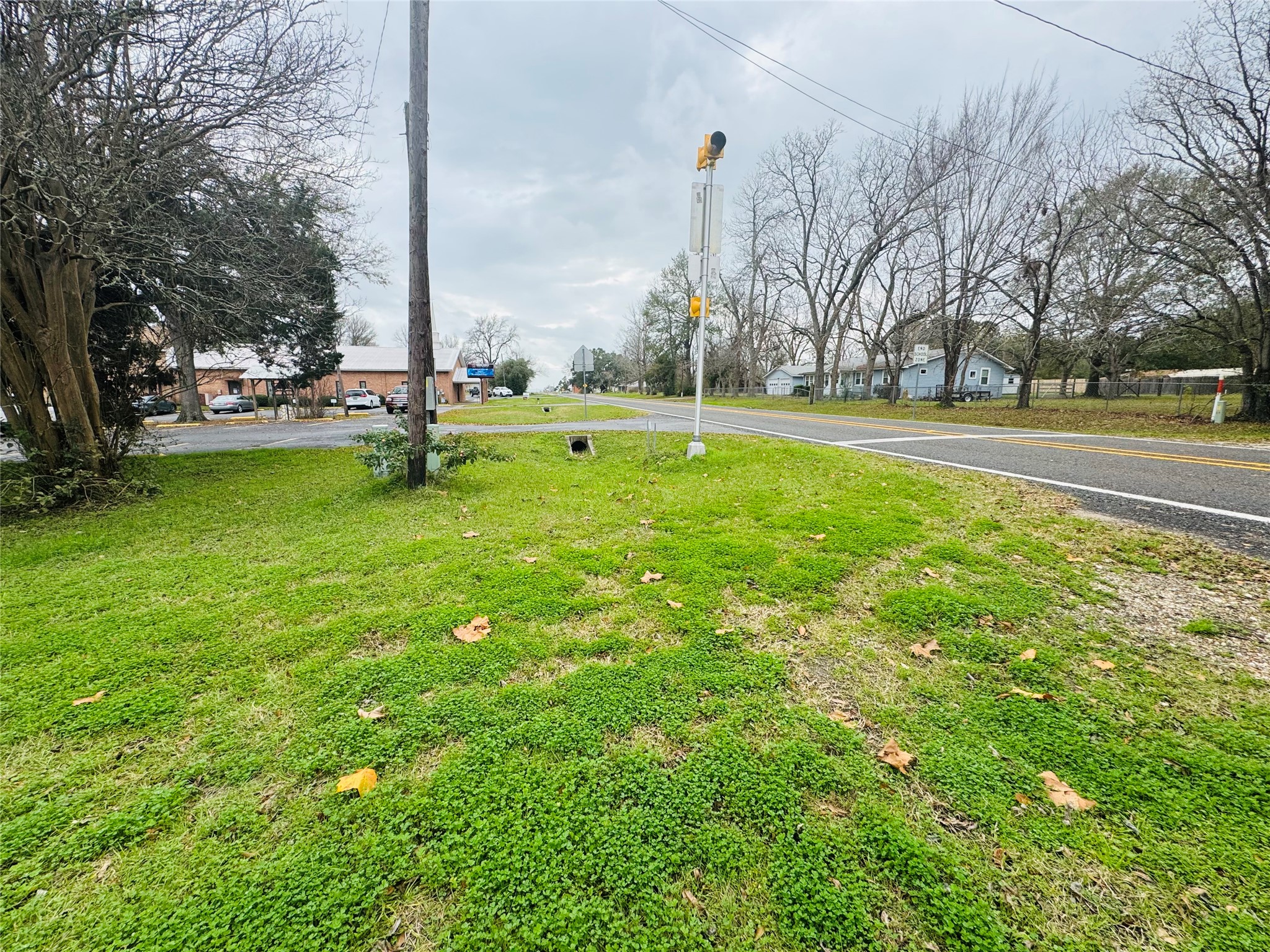 401 South Fm 356 Onalaska, TX 77360 - Photo 4 of 10