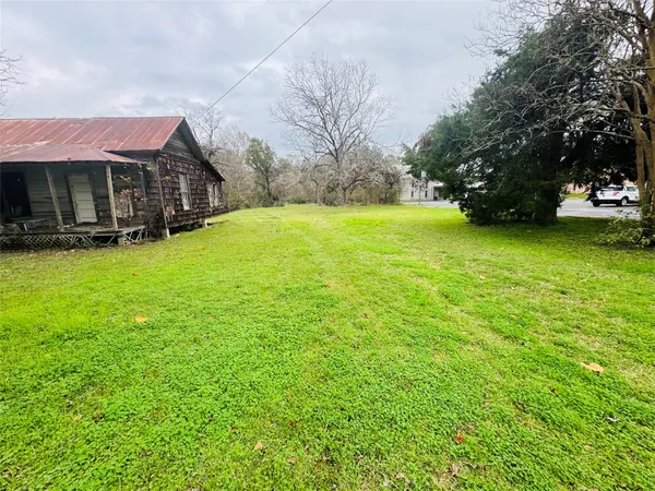 $174,500 | 401 South Fm 356, Onalaska, TX 77360