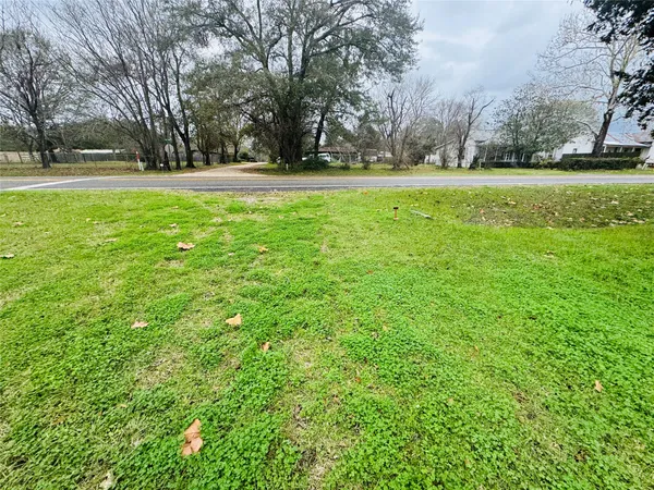 $174,500 | 401 South Fm 356, Onalaska, TX 77360