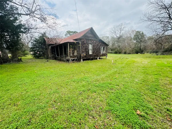 $174,500 | 401 South Fm 356, Onalaska, TX 77360