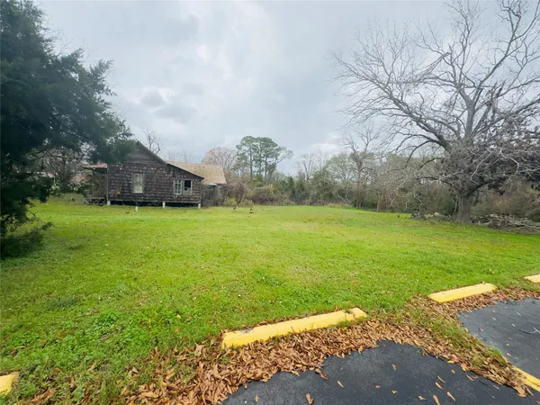 $174,500 | 401 South Fm 356, Onalaska, TX 77360