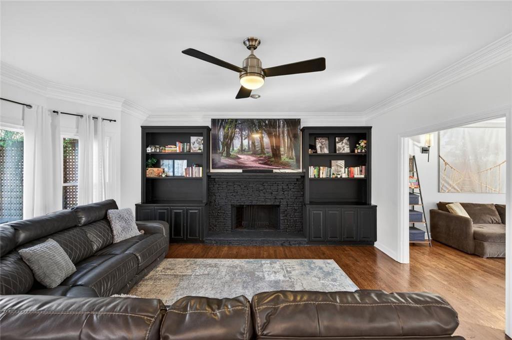 5490 Grove Point Road Johns Creek, GA 30022 - Photo 14 of 63