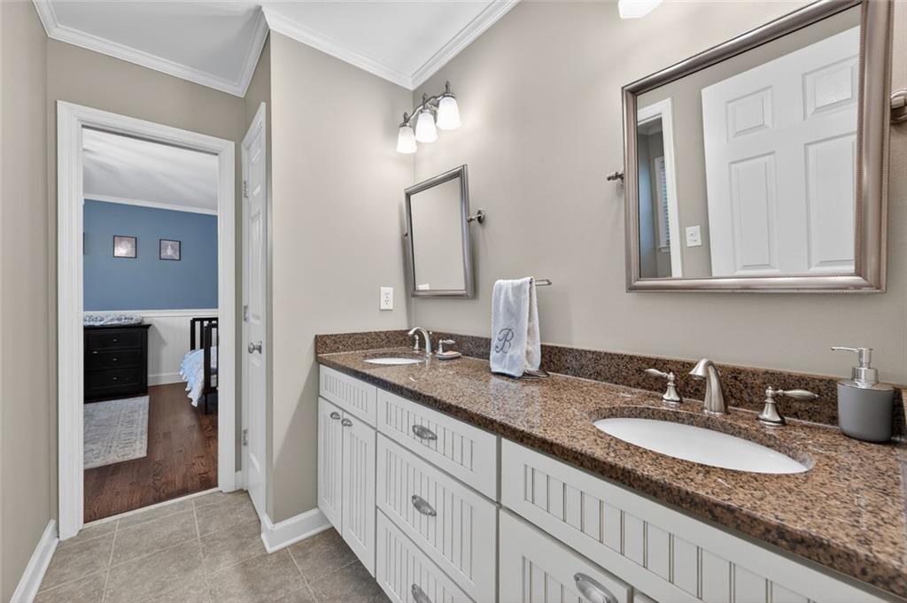 5490 Grove Point Road Johns Creek, GA 30022 - Photo 33 of 63