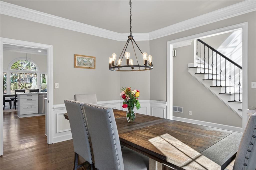 5490 Grove Point Road Johns Creek, GA 30022 - Photo 10 of 63