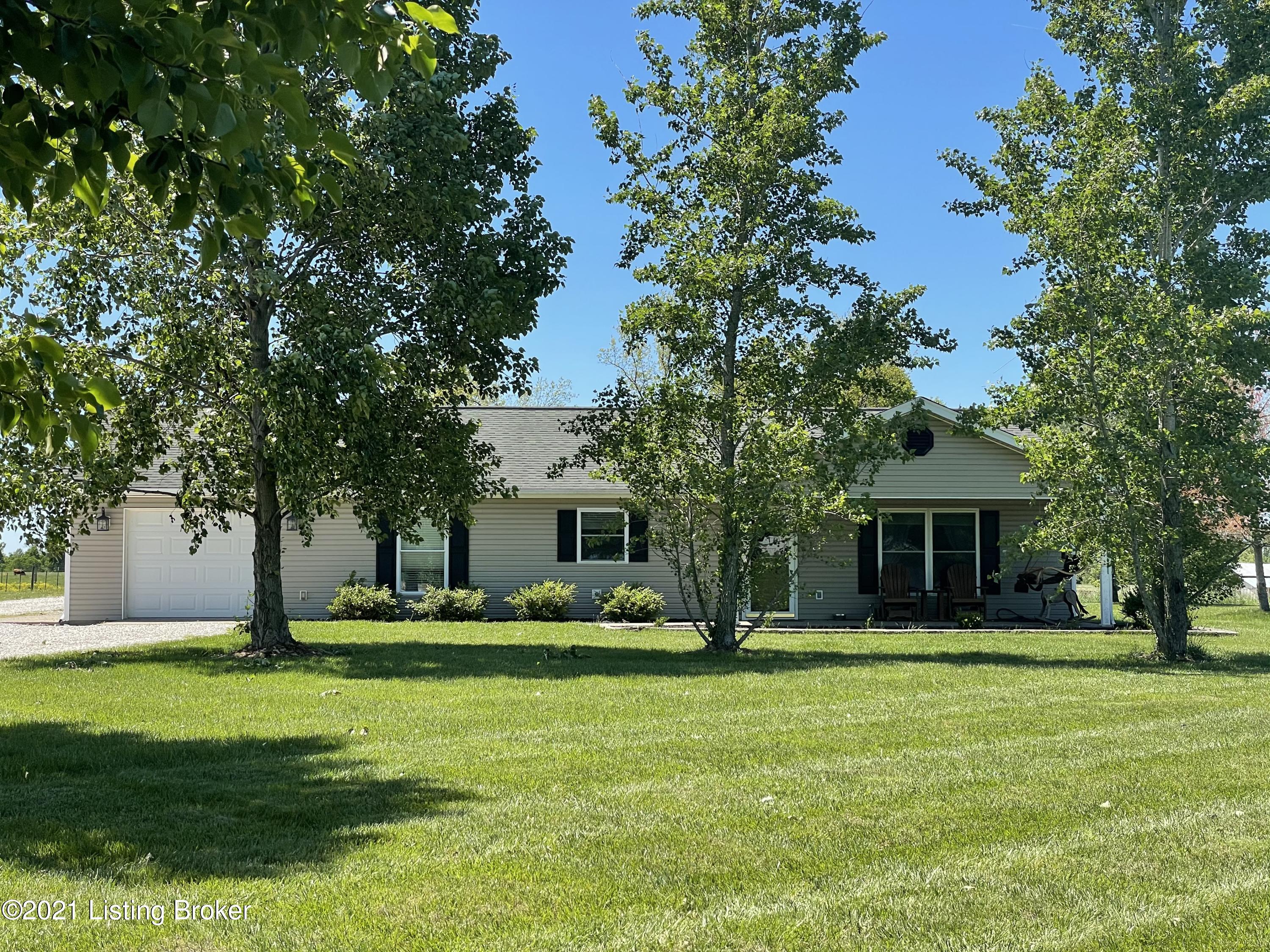 5351 Rhodelia Road Payneville, KY 40157 - Photo 8 of 50 0606098E-C4E1-49DD-80F0-EF9BE000C0D1