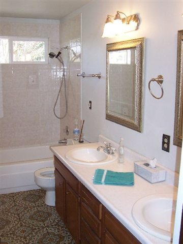 3022 South Bates Road Spokane Valley, WA 99206 - Photo 5 of 9 Gallery Image 5