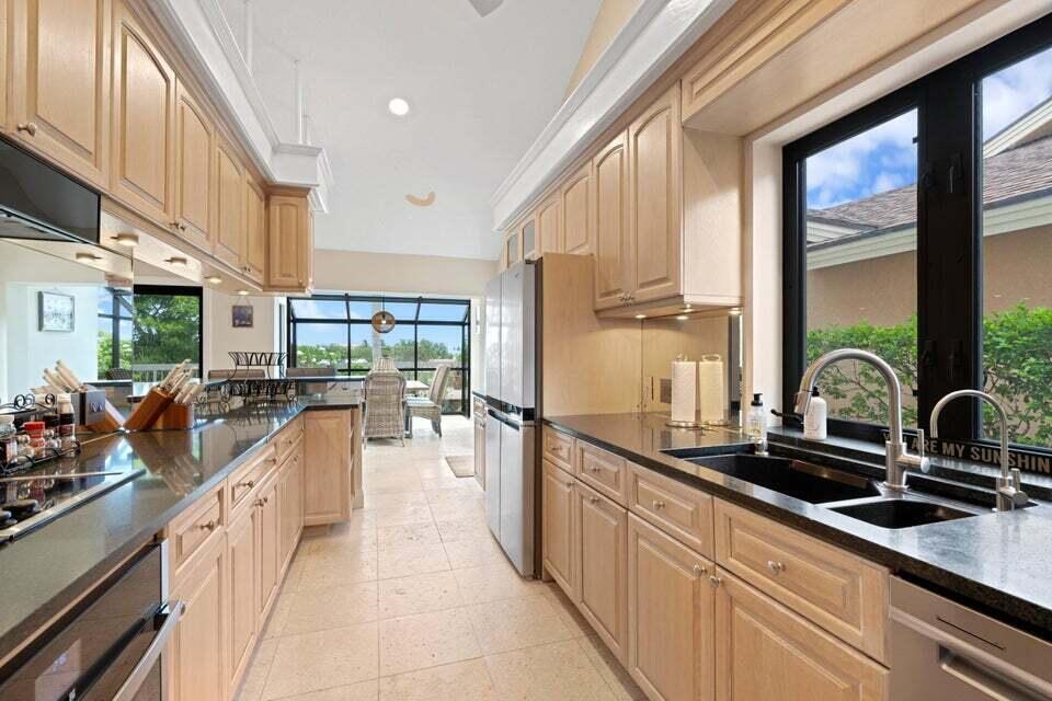 197 Ridge Road Jupiter, FL 33477 - Photo 11 of 33 chefs kitchen
