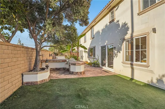 a view of outdoor space yard deck and patio