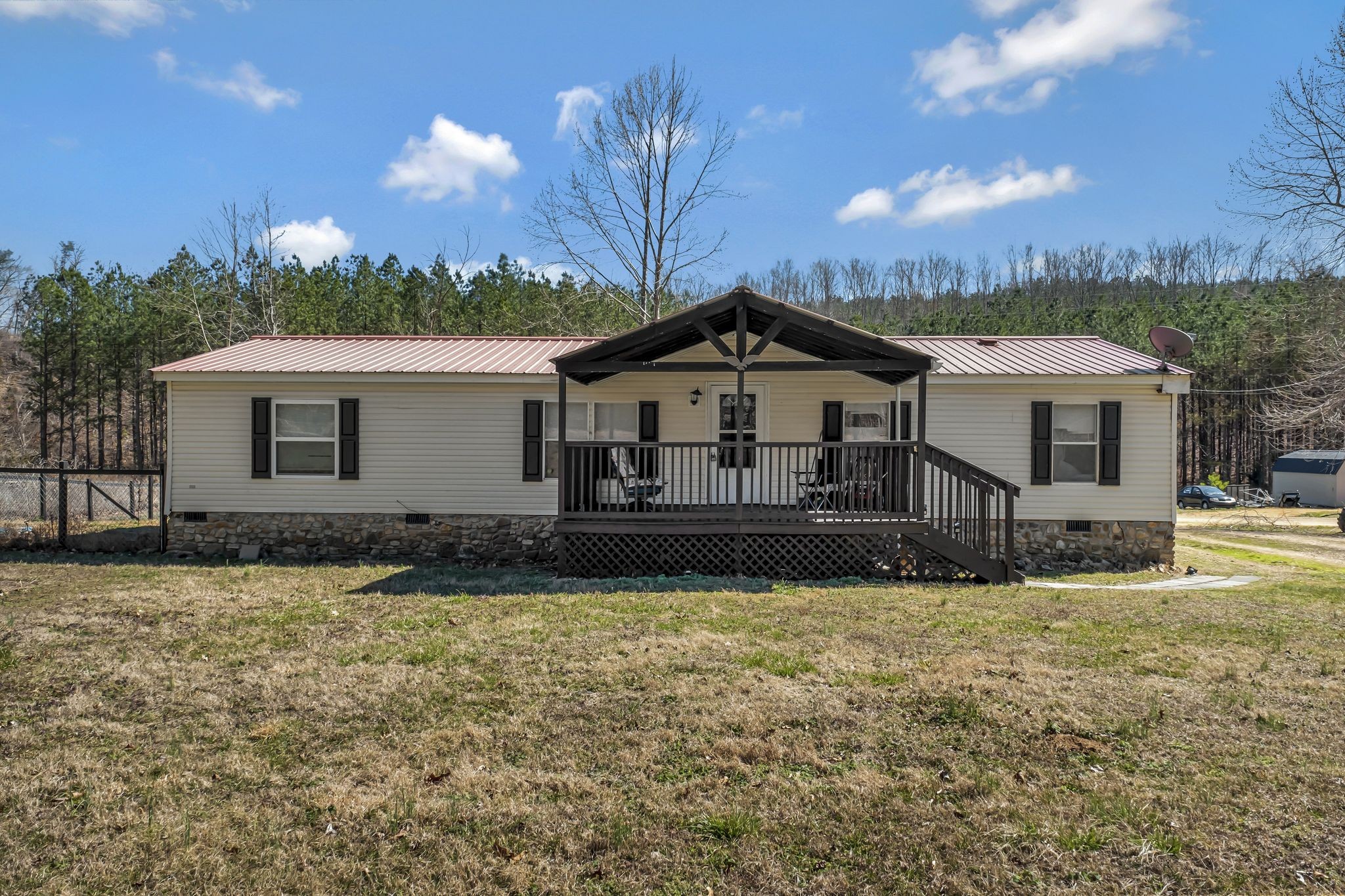 107 Northview Road Hohenwald, TN 38462 - Photo 1 of 29 Gallery Image 1