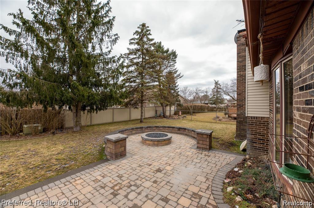 6782 Longwood Road Canton, MI 48187 - Photo 56 of 61 Patio