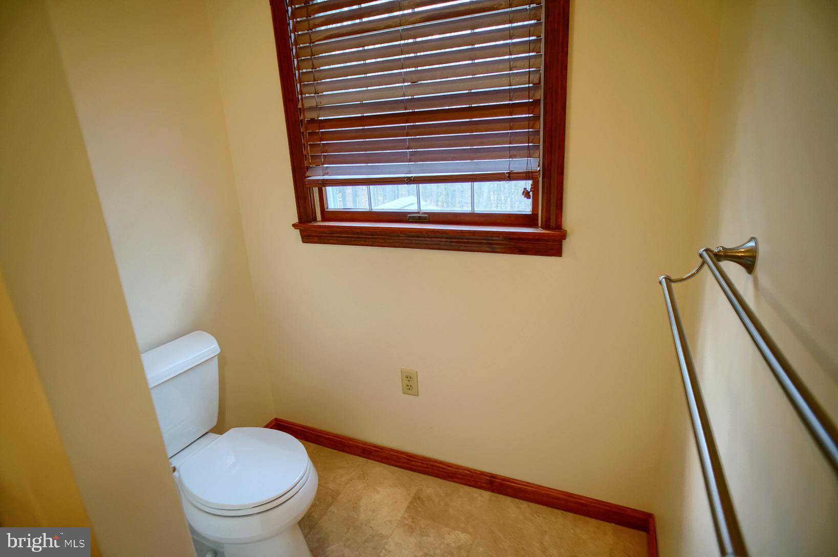 652 Spring Lane Boiling Springs, PA 17007 - Photo 15 of 37 Gallery Image 15