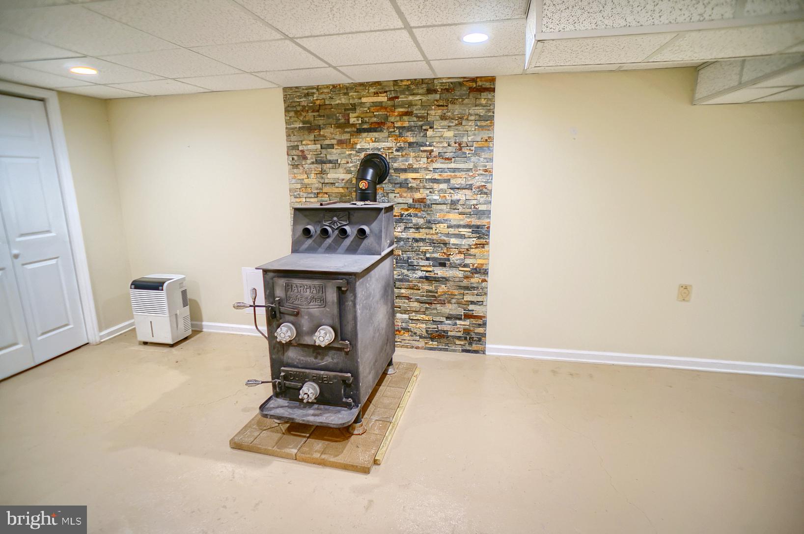 652 Spring Lane Boiling Springs, PA 17007 - Photo 24 of 37 Gallery Image 24
