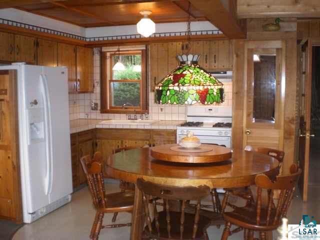 78330 Singer Road Washburn, WI 54891 - Photo 4 of 25 Gallery Image 4