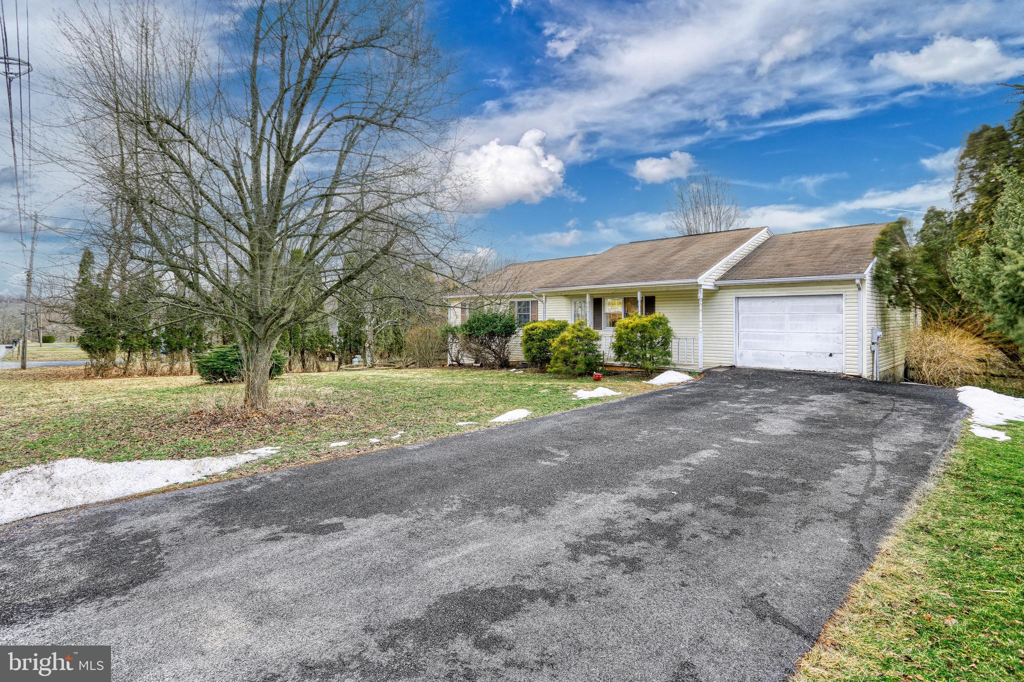 453 Old Stage Road Lewisberry, PA 17339 - Photo 2 of 41 Gallery Image 2