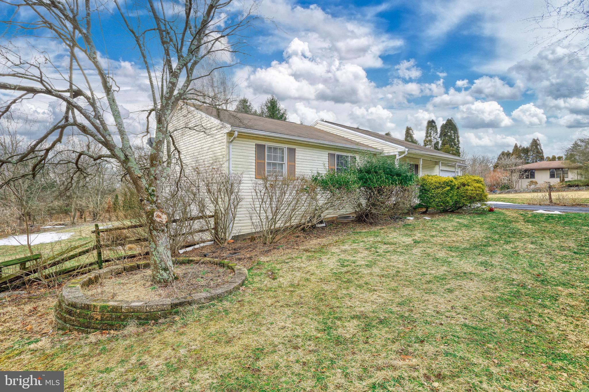453 Old Stage Road Lewisberry, PA 17339 - Photo 3 of 41 Gallery Image 3