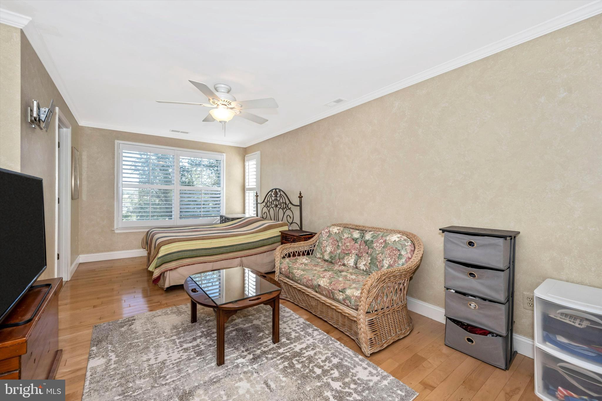 23307 Woodfield Road Gaithersburg, MD 20882 - Photo 28 of 52 2nd Primary Bedroom with Plantation Shutters