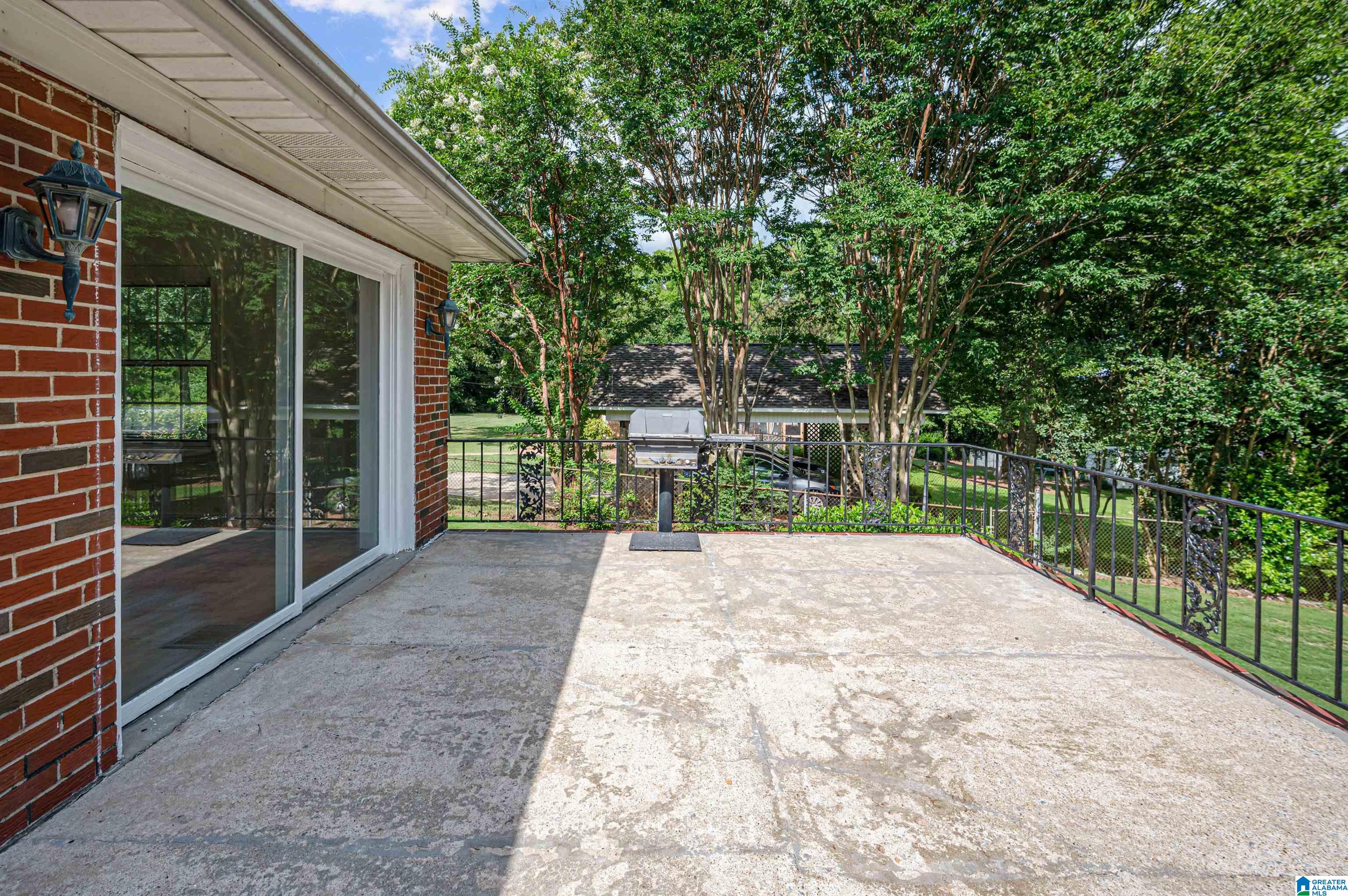 1157 Shades Crest Road Birmingham, AL 35226 - Photo 8 of 43